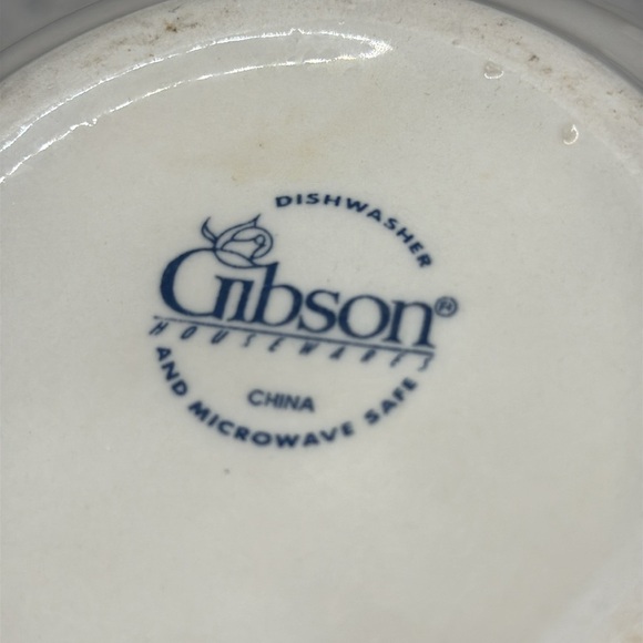 Gibson Housewares Raised Embossed Fruit “flourish” Large Pitcher 72oz white - Picture 4 of 8